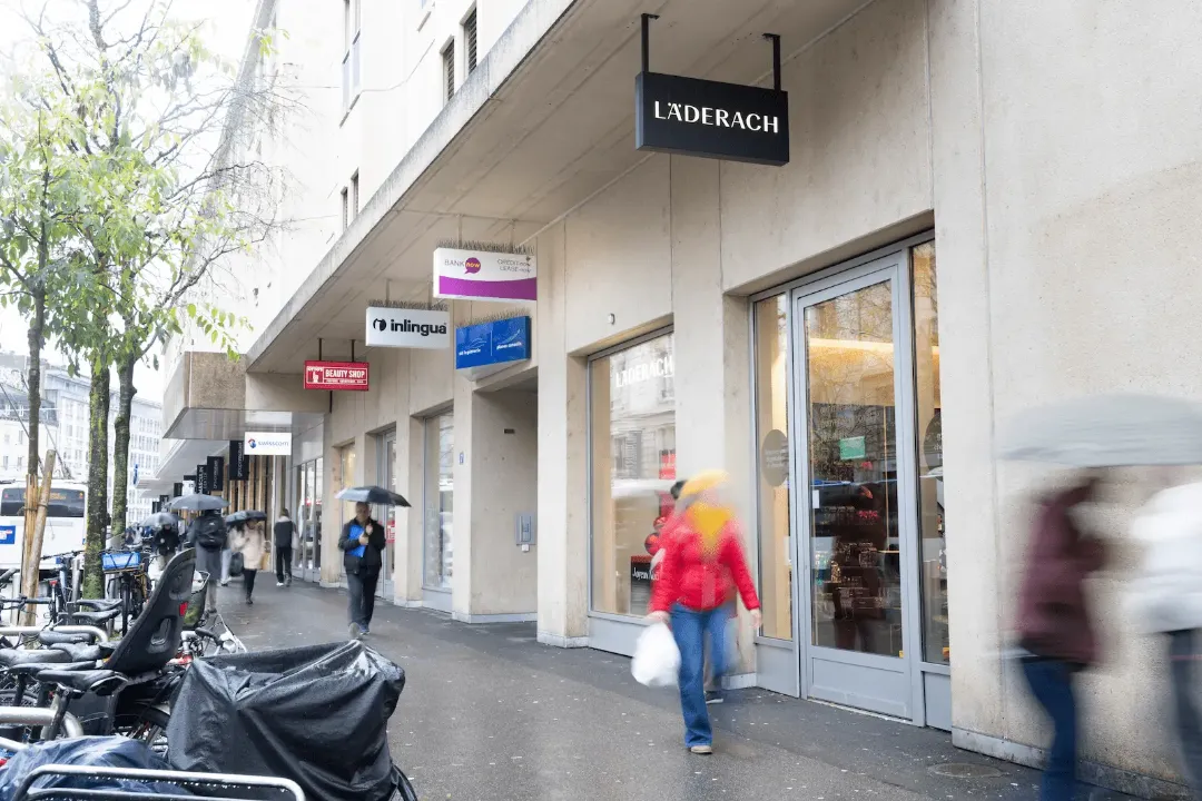 BANK-now branch Lausanne – exterior view of the branch in the city centre